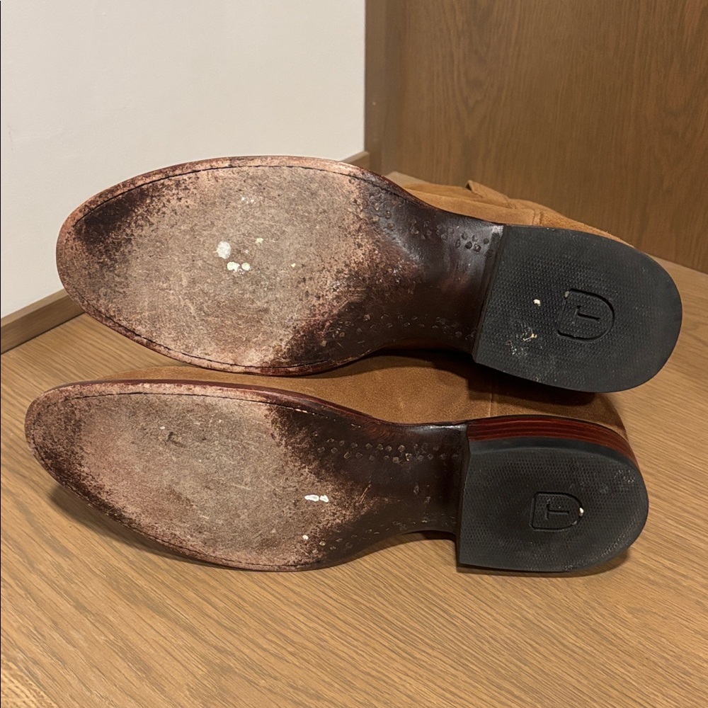 Gently used suede leather The Earl Tecovas. - Picture 3 of 3